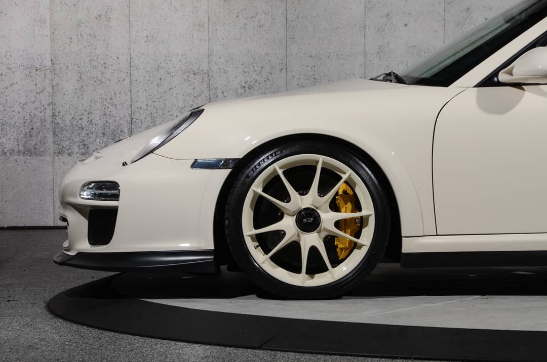 2010 Porsche 911 GT3 RS — photo 20