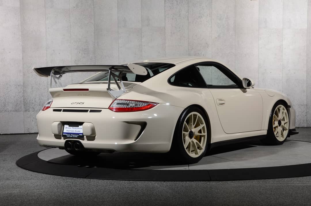 2010 Porsche 911 GT3 RS — photo 34