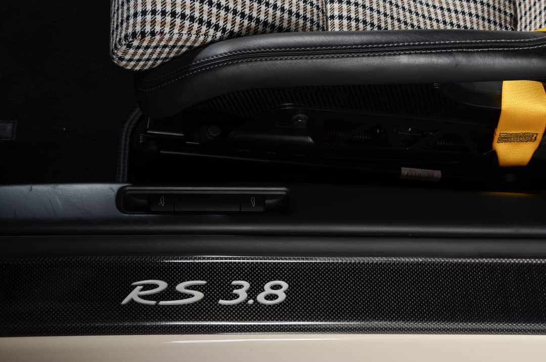 2010 Porsche 911 GT3 RS — photo 58