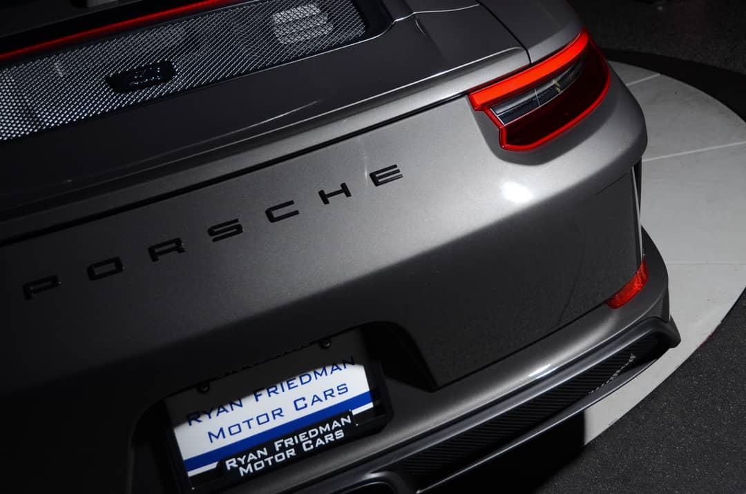 2018 Porsche 911 GT3 — photo 22
