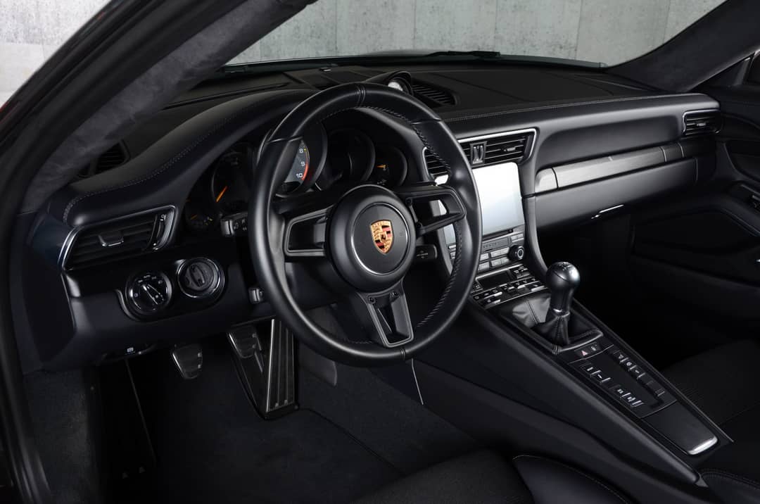 2018 Porsche 911 GT3 — photo 39
