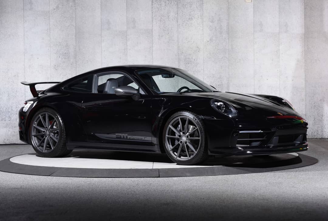 2024 Porsche 911 Carrera T — photo 2