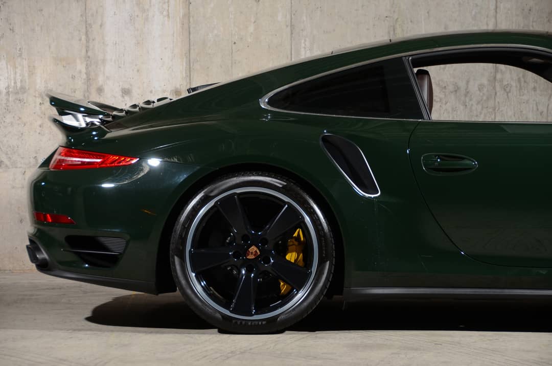 2015 Porsche 911 Turbo S — photo 21