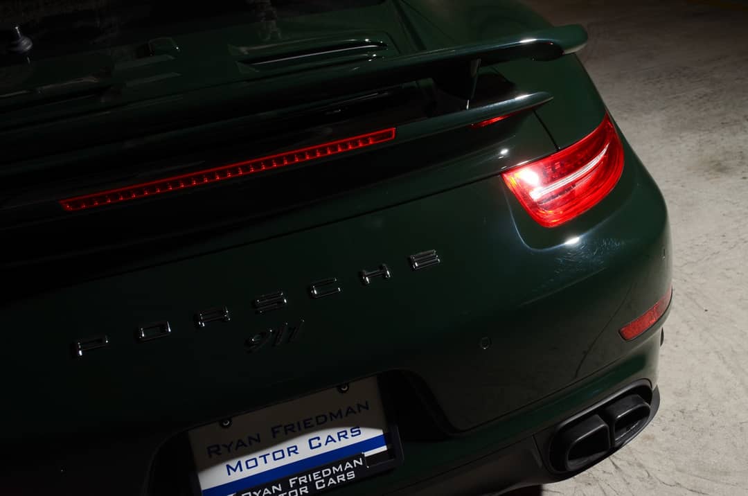 2015 Porsche 911 Turbo S — photo 25