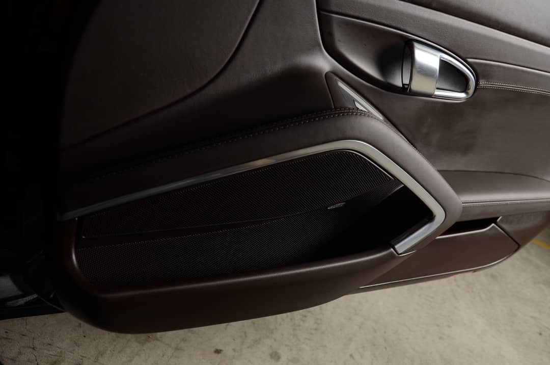 2015 Porsche 911 Turbo S — photo 28