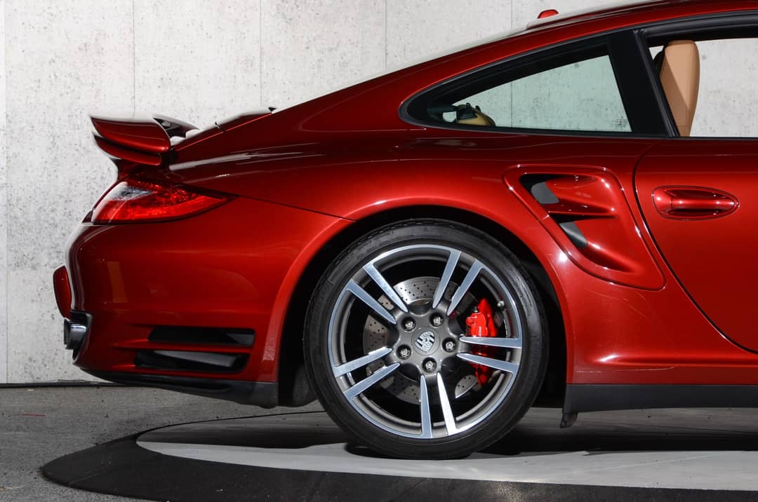 2011 Porsche 911 Turbo — photo 2