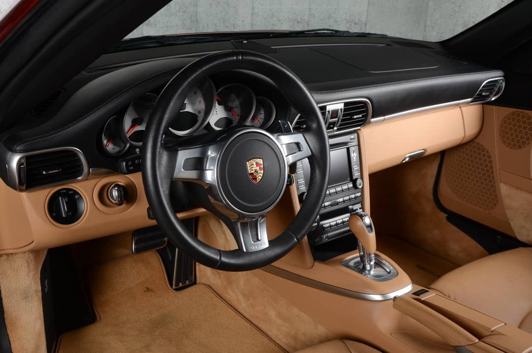 2011 Porsche 911 Turbo — photo 38