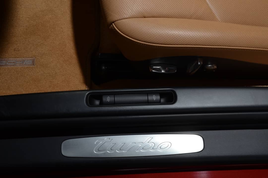 2011 Porsche 911 Turbo — photo 40
