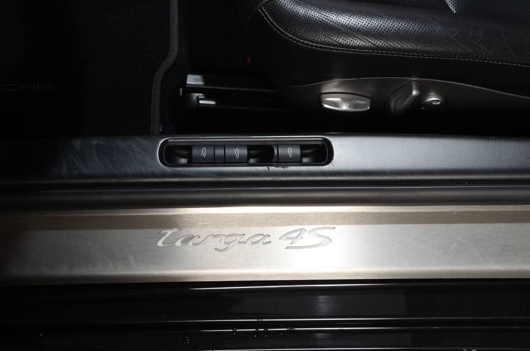 2012 Porsche 911 Targa 4S — photo 21
