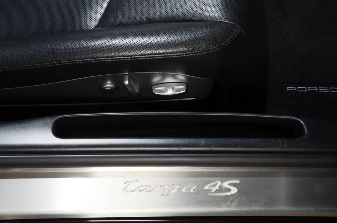 2012 Porsche 911 Targa 4S — photo 8