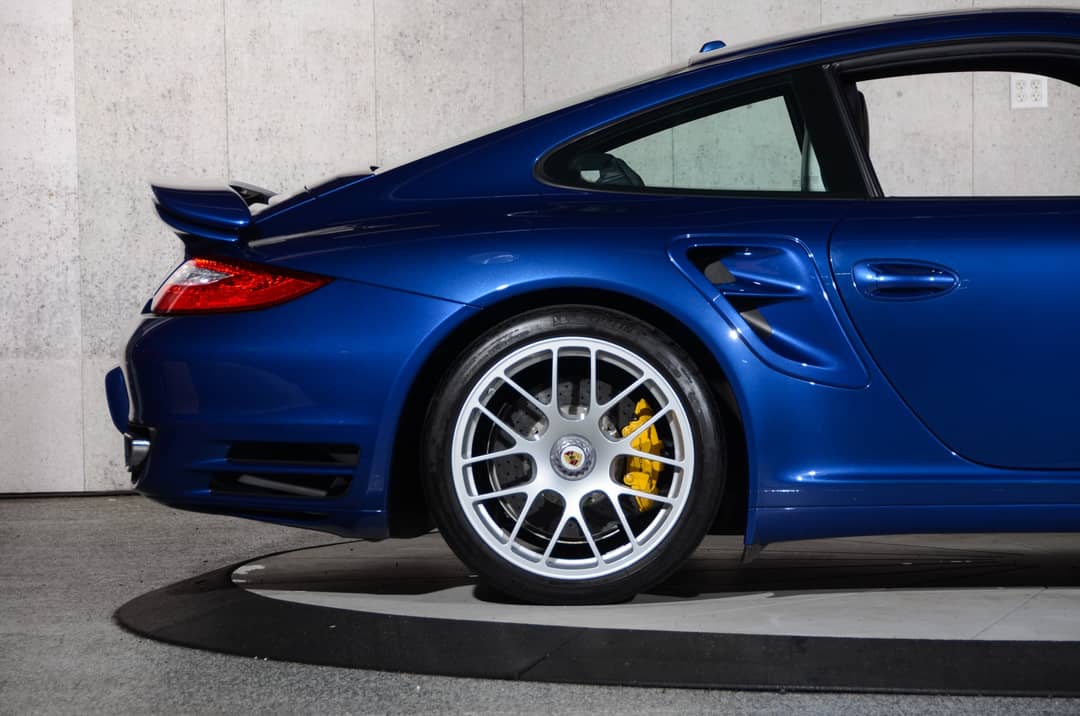 2012 Porsche 911 Turbo S — photo 2