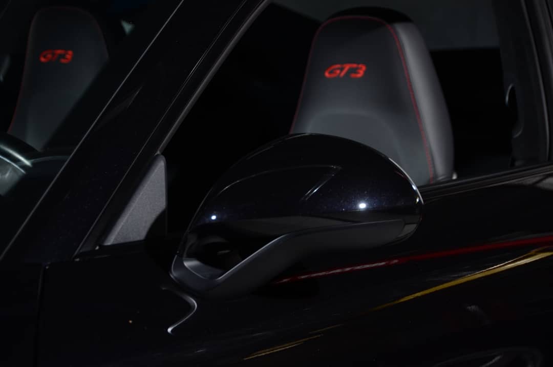 2018 Porsche 911 GT3 Touring — photo 13