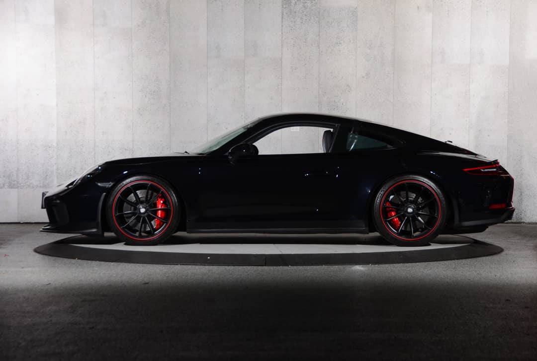 2018 Porsche 911 GT3 Touring — photo 14