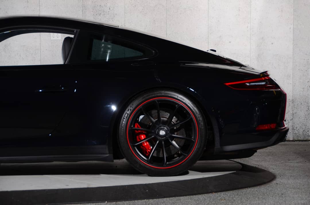 2018 Porsche 911 GT3 Touring — photo 15