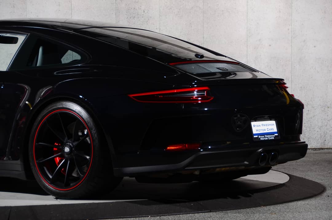 2018 Porsche 911 GT3 Touring — photo 17