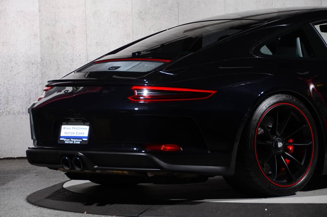 2018 Porsche 911 GT3 Touring — photo 24
