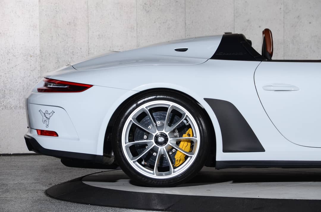 2019 Porsche 911 Speedster — photo 2