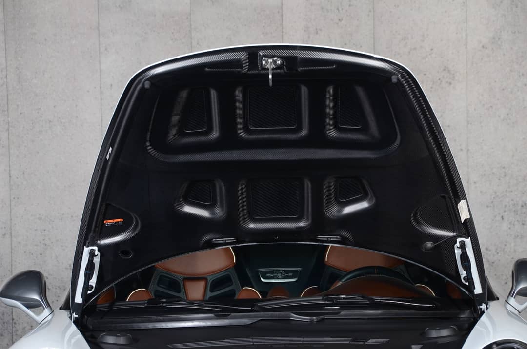 2019 Porsche 911 Speedster — photo 17