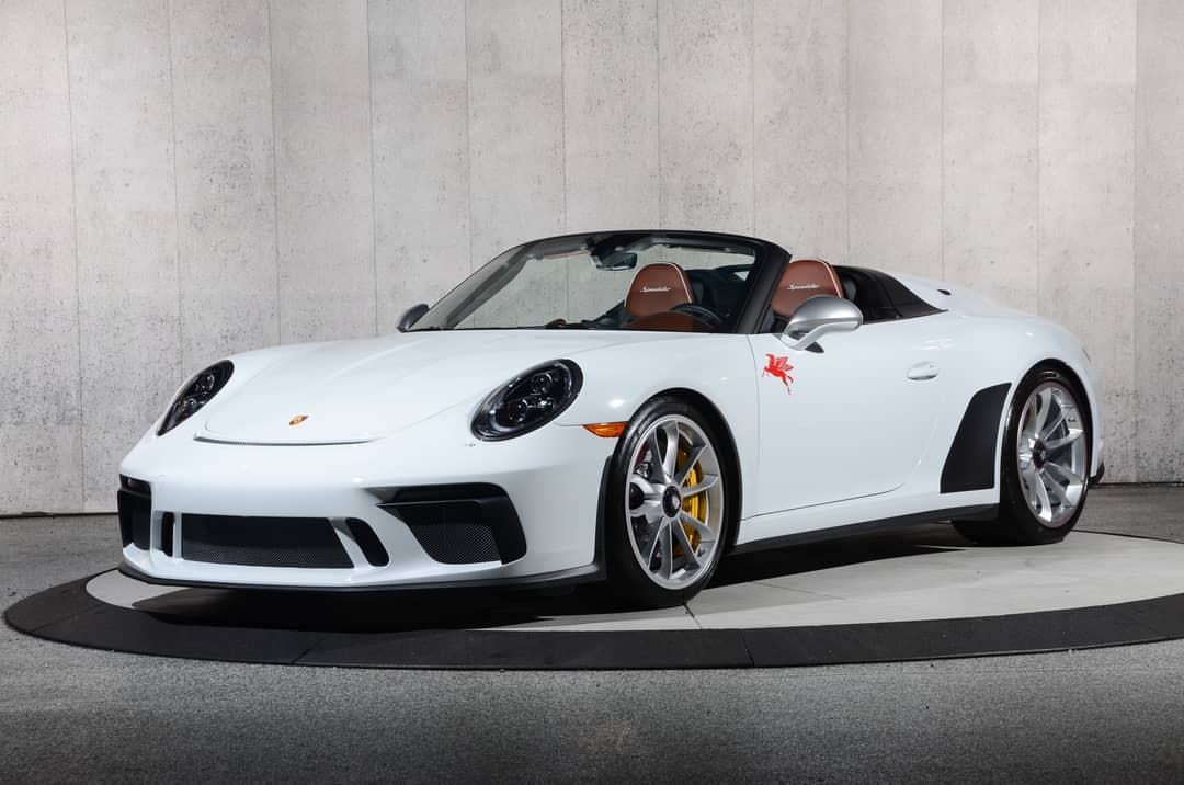 2019 Porsche 911 Speedster — photo 23