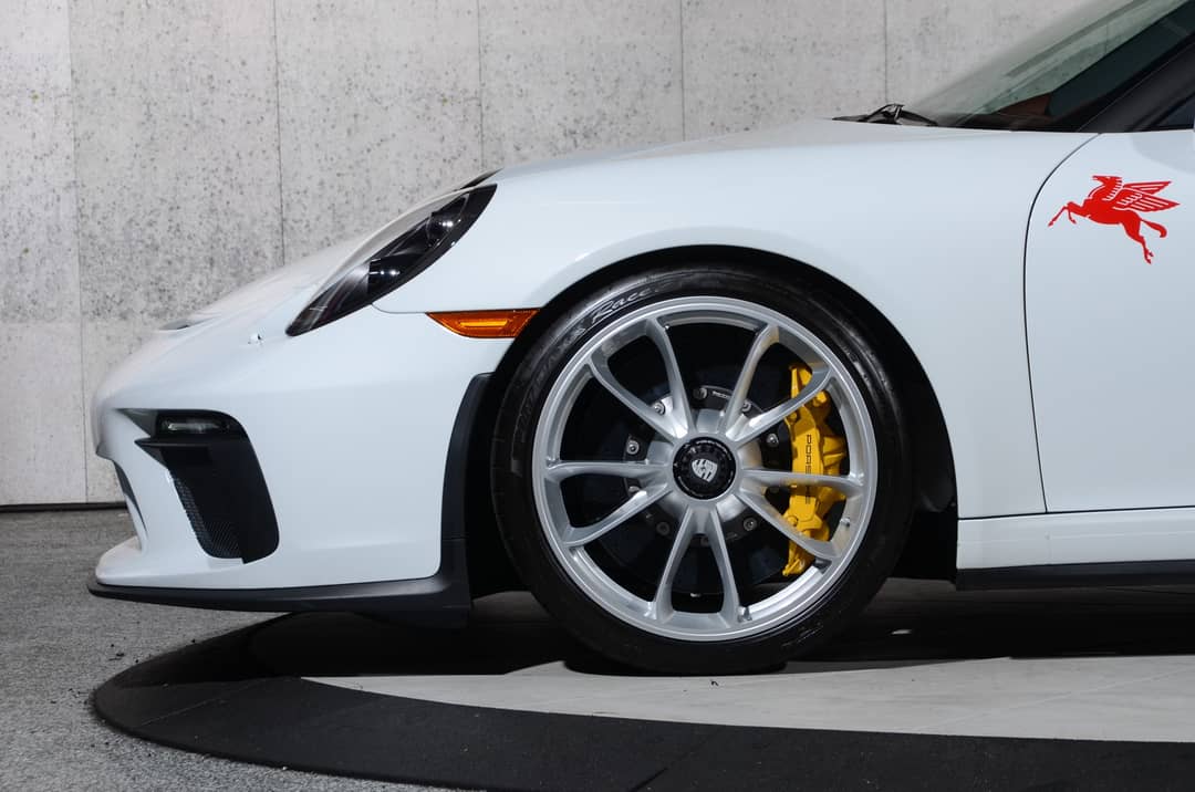 2019 Porsche 911 Speedster — photo 24