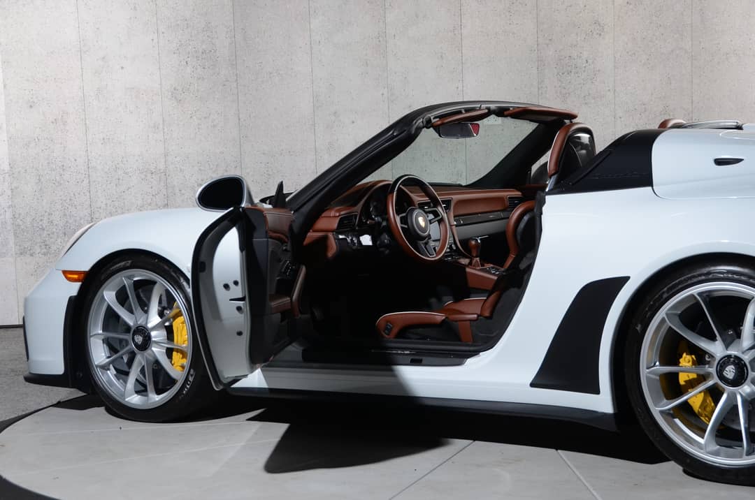 2019 Porsche 911 Speedster — photo 30