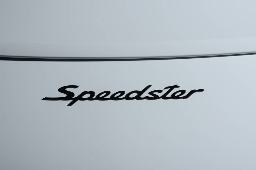 2019 Porsche 911 Speedster — photo 32