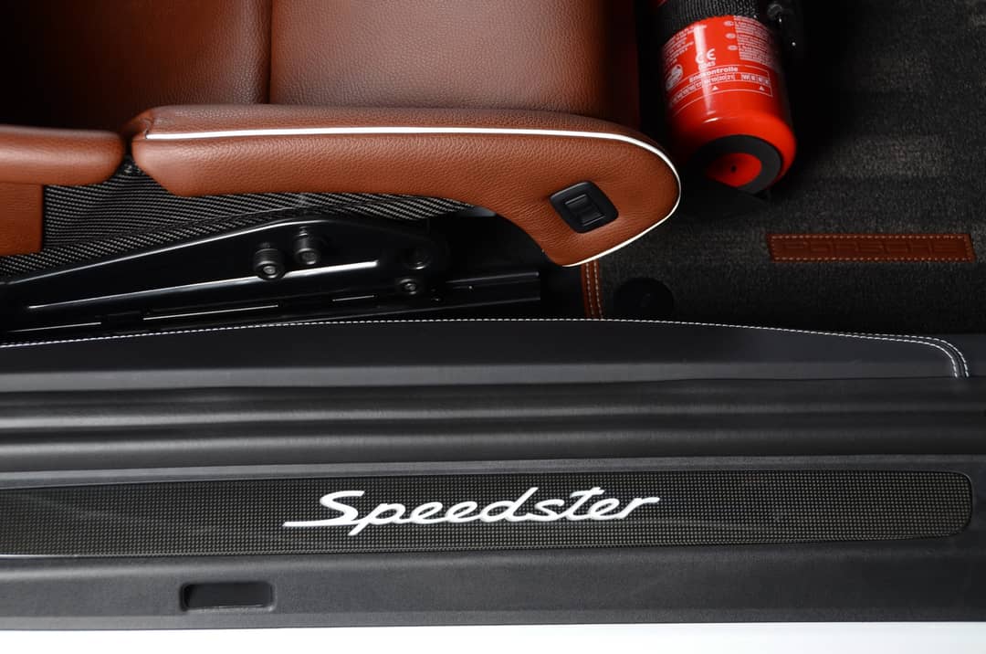 2019 Porsche 911 Speedster — photo 42