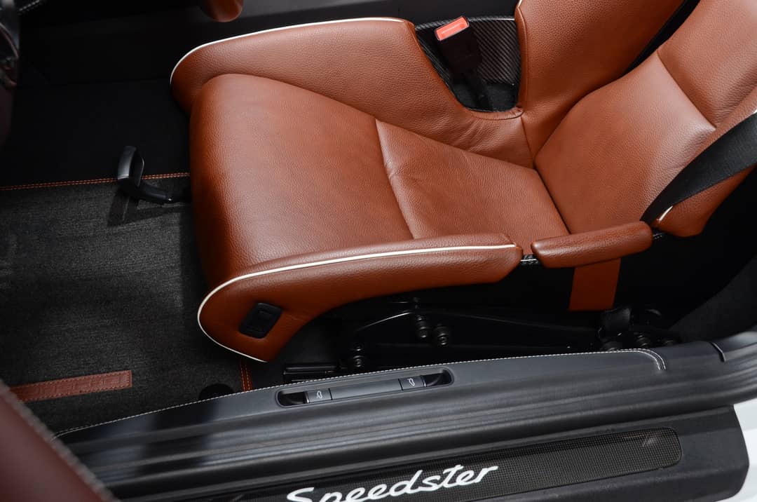 2019 Porsche 911 Speedster — photo 68