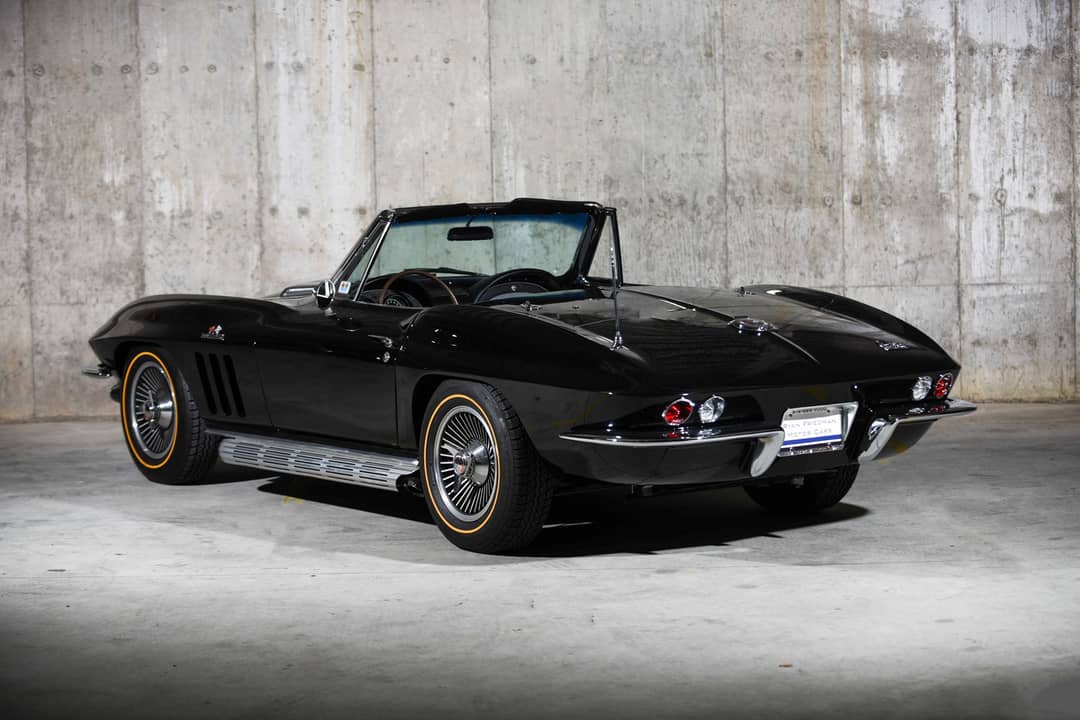 1966 Chevrolet Corvette — photo 11