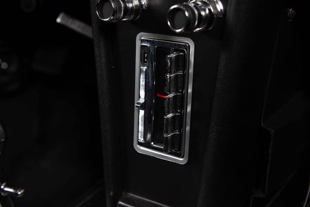 1966 Chevrolet Corvette — photo 18