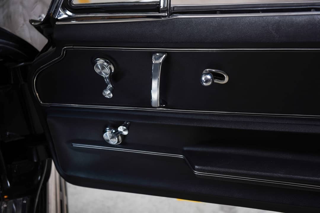 1966 Chevrolet Corvette — photo 31
