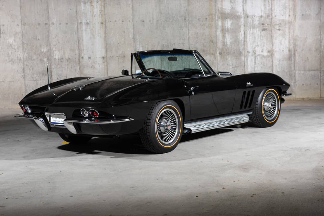 1966 Chevrolet Corvette — photo 37