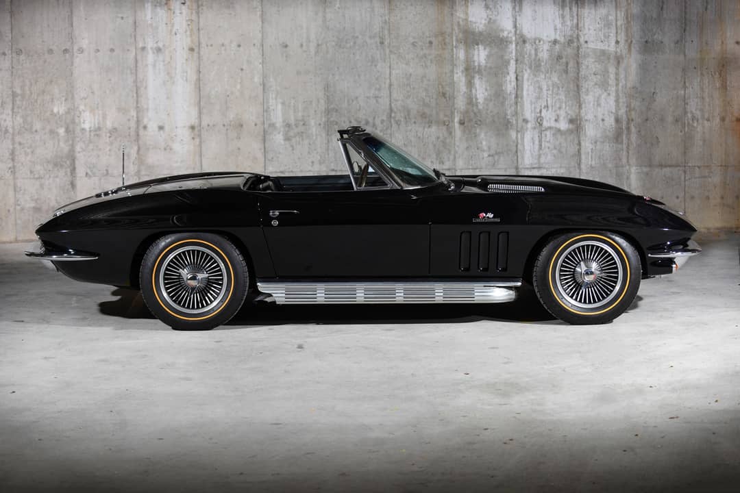 1966 Chevrolet Corvette — photo 38