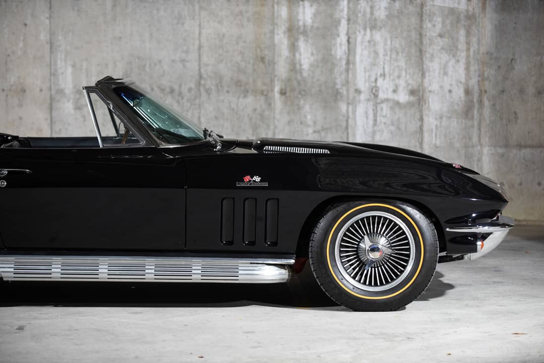 1966 Chevrolet Corvette — photo 39