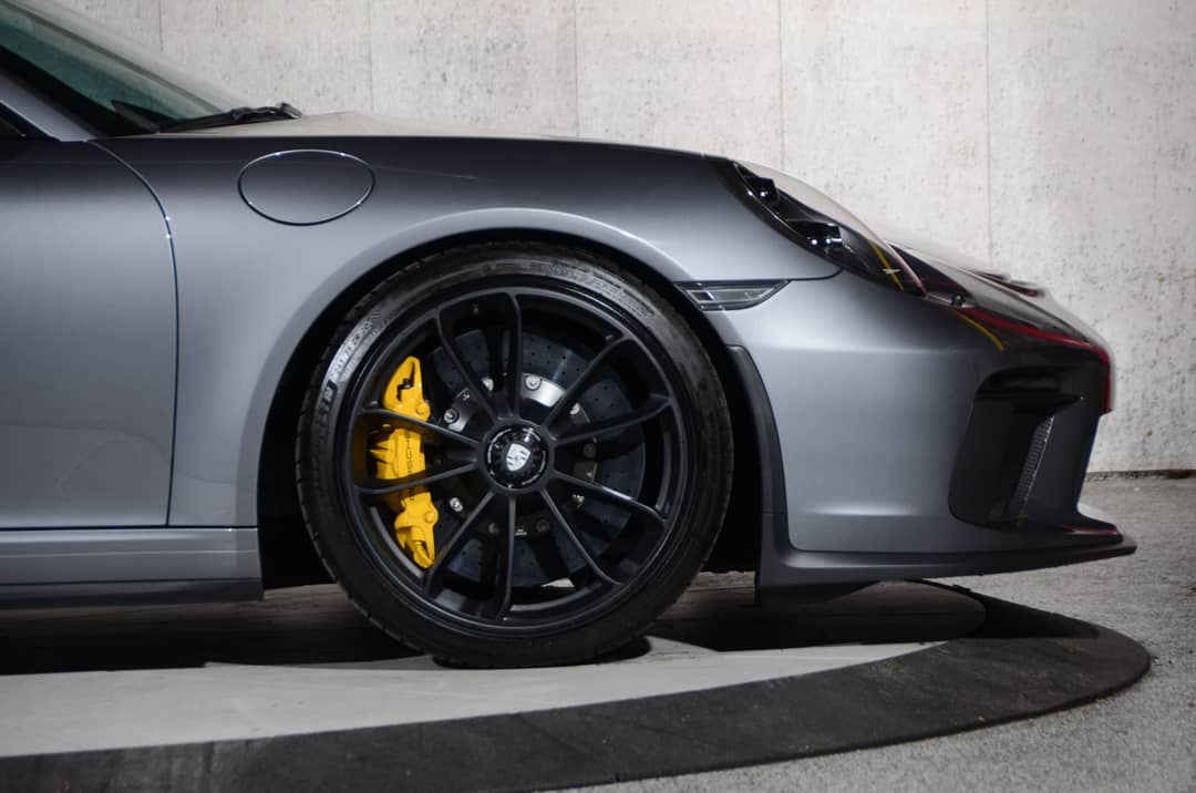 2018 Porsche 911 GT3 Touring — photo 21