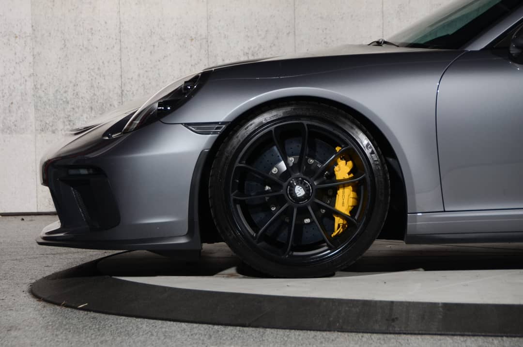 2018 Porsche 911 GT3 Touring — photo 23