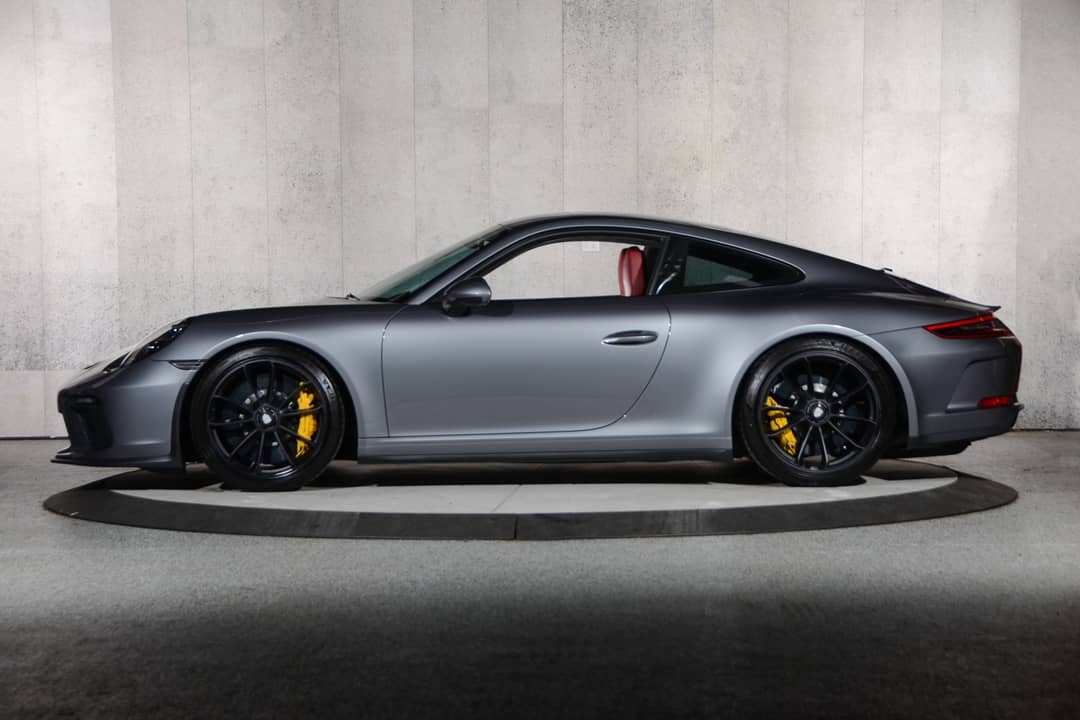 2018 Porsche 911 GT3 Touring — photo 9