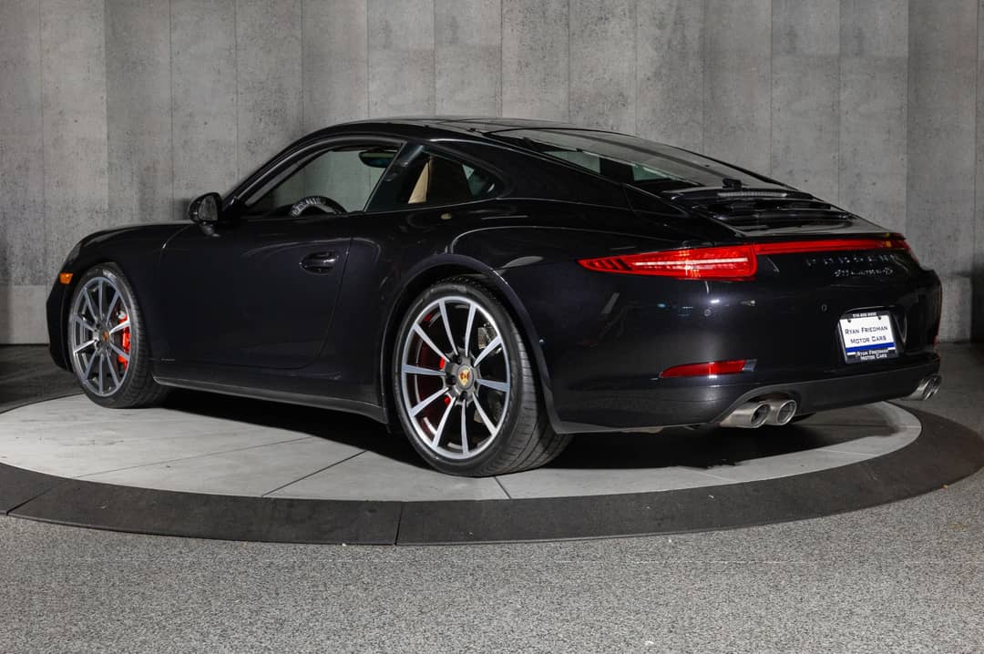 2013 Porsche 911 Carrera 4S — photo 12