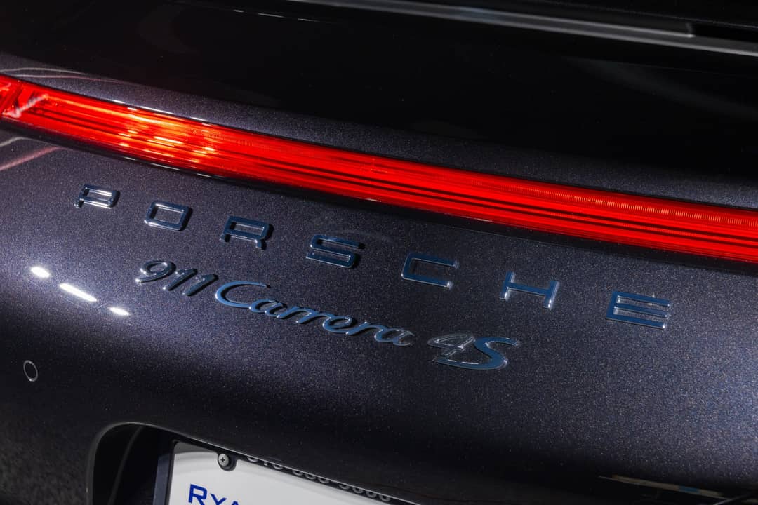 2013 Porsche 911 Carrera 4S — photo 18