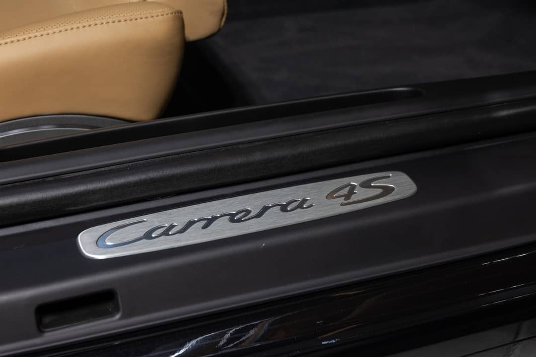 2013 Porsche 911 Carrera 4S — photo 22