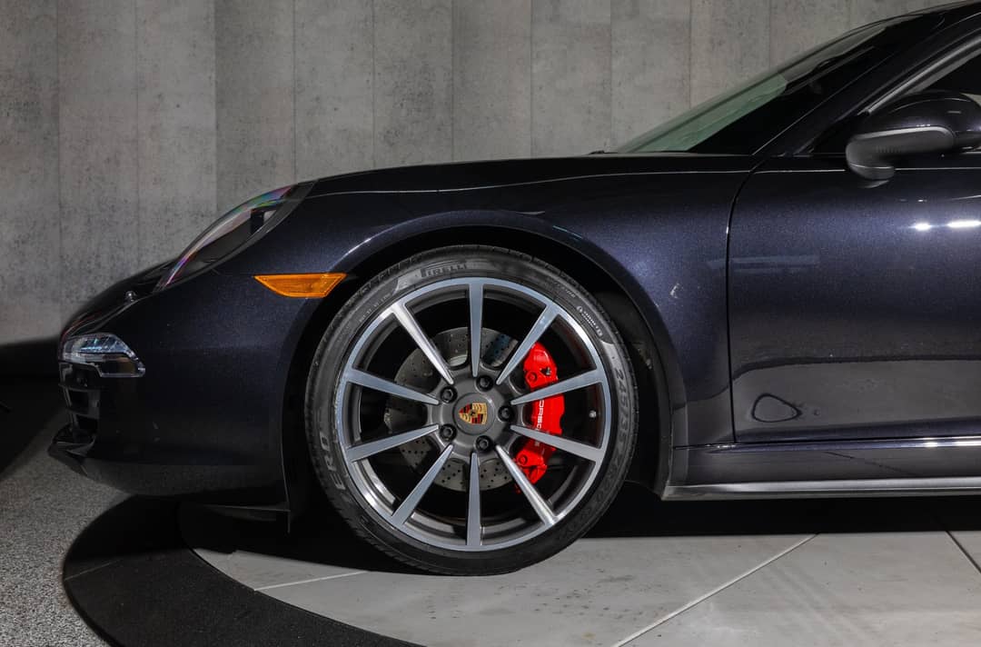 2013 Porsche 911 Carrera 4S — photo 10