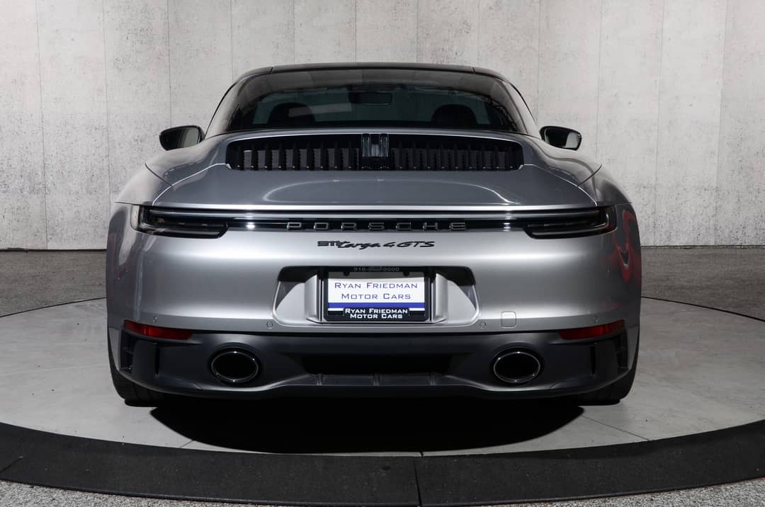 2022 Porsche 911 Targa 4 GTS — photo 23