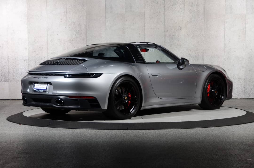 2022 Porsche 911 Targa 4 GTS — photo 27