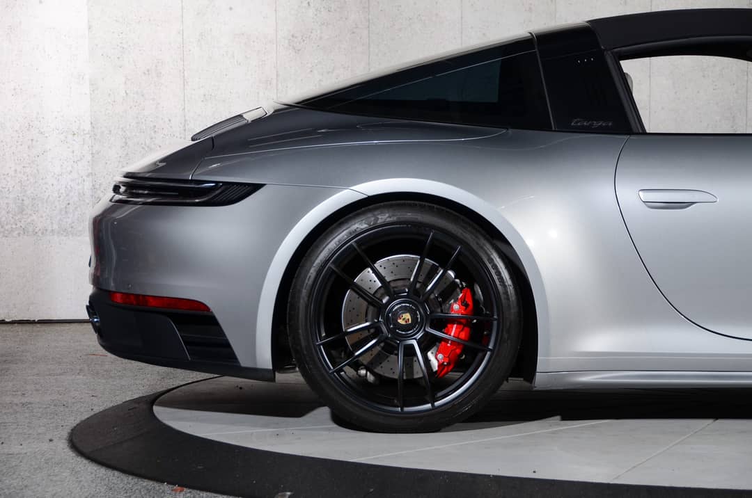 2022 Porsche 911 Targa 4 GTS — photo 4