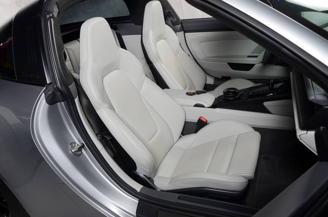 2022 Porsche 911 Targa 4 GTS — photo 55