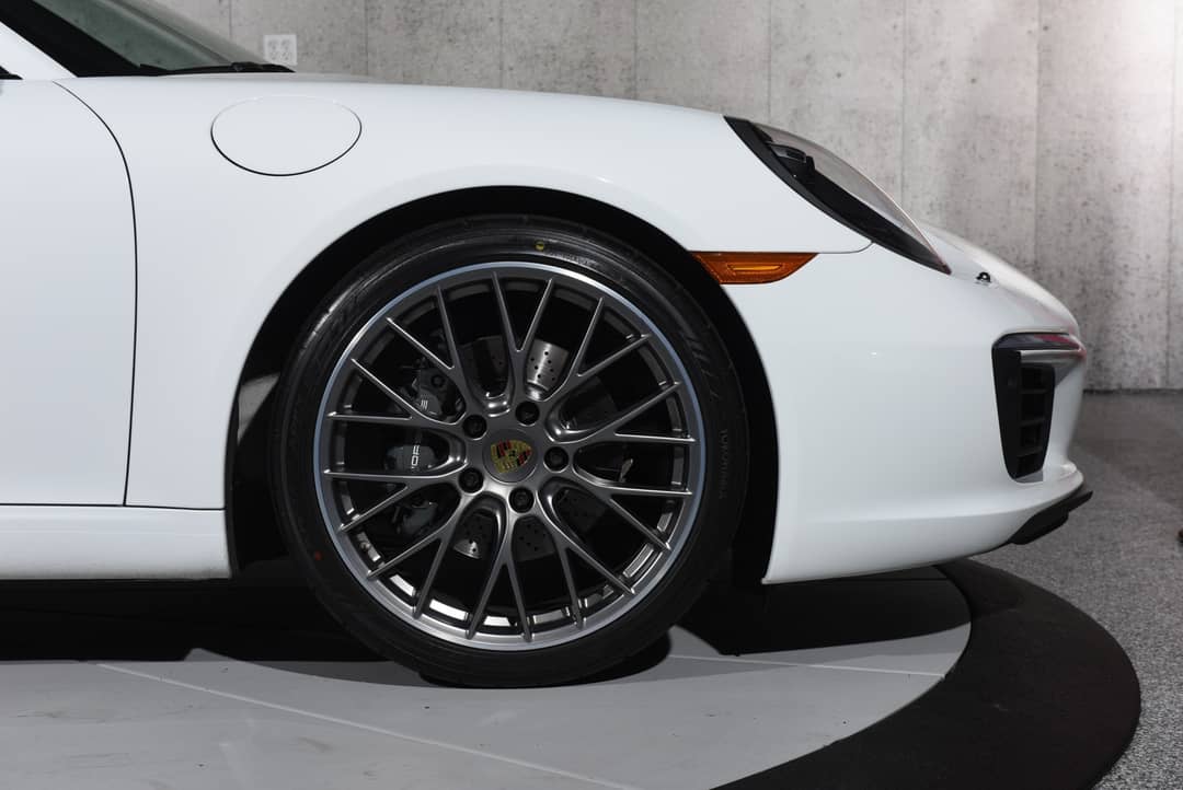 2017 Porsche 911 Carrera — photo 22