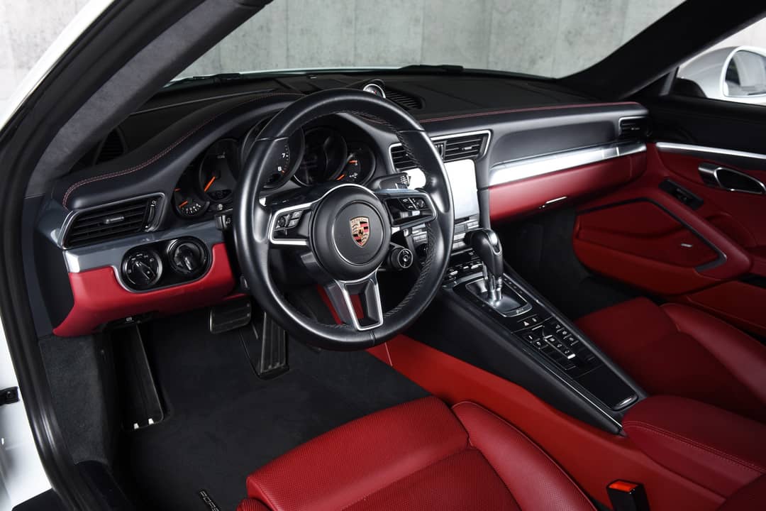 2017 Porsche 911 Carrera — photo 29