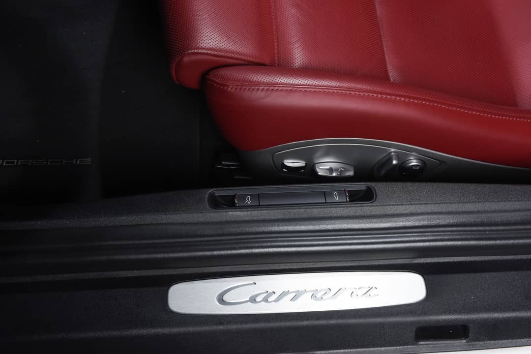 2017 Porsche 911 Carrera — photo 31