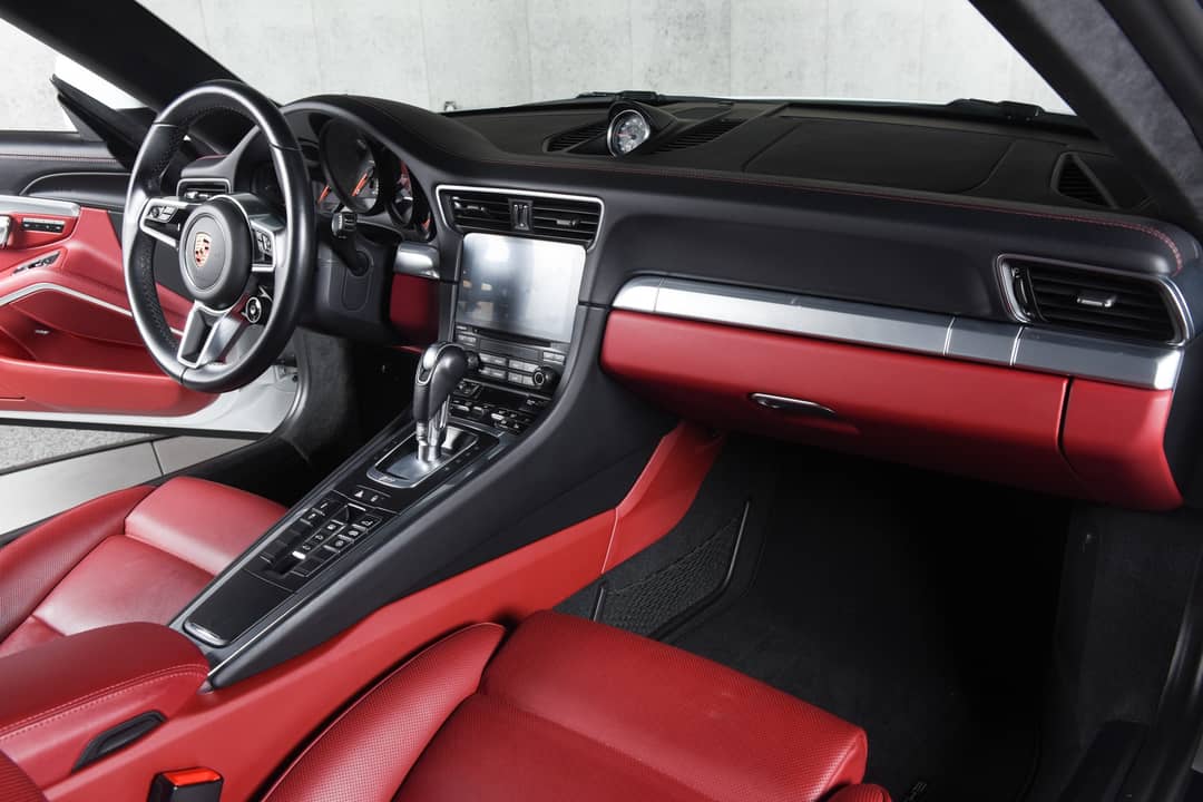 2017 Porsche 911 Carrera — photo 42