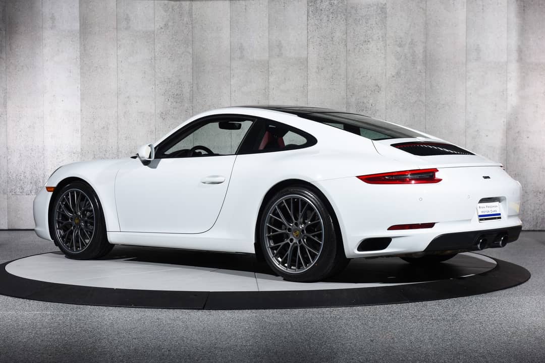 2017 Porsche 911 Carrera — photo 7